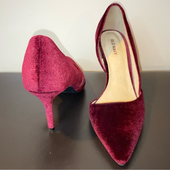 Maroon Heels - Picture 2 of 2